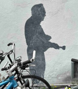 Graffiti Interlaken, Mann mit Taschenlampe